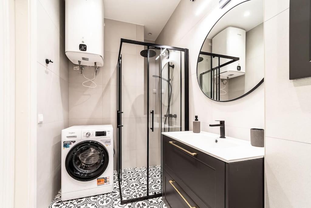 Exclusive In Center Free Parking Apartment Tallinn